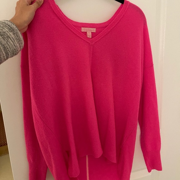 Lilly Pulitzer Sweaters - Lilly Pulitzer Pink V-Neck Sweater